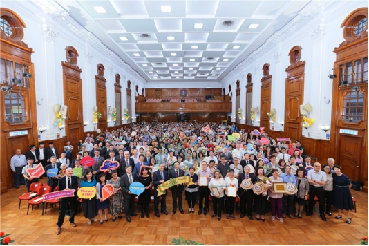 去香港留學(xué)要多少GPA，香港的大學(xué)對(duì)GPA要求是多少？